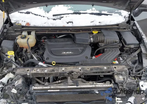 2017 Chrysler Pacifica Touring z USA, uszkodzony, nr VIN 2C4RC1DG2HR636285